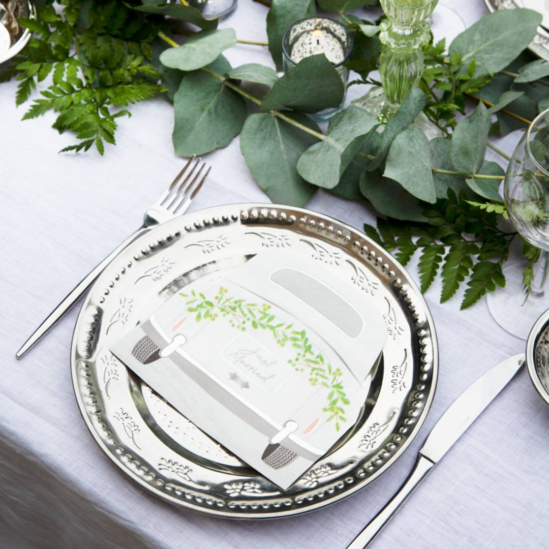 Just Married' Wedding Car Shaped Paper Napkins - 20 Pack | Wedding Decor |
